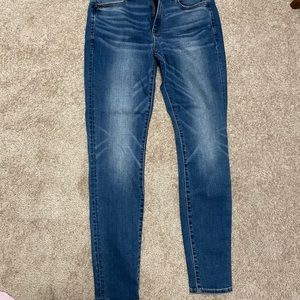 Skinny blue jeans